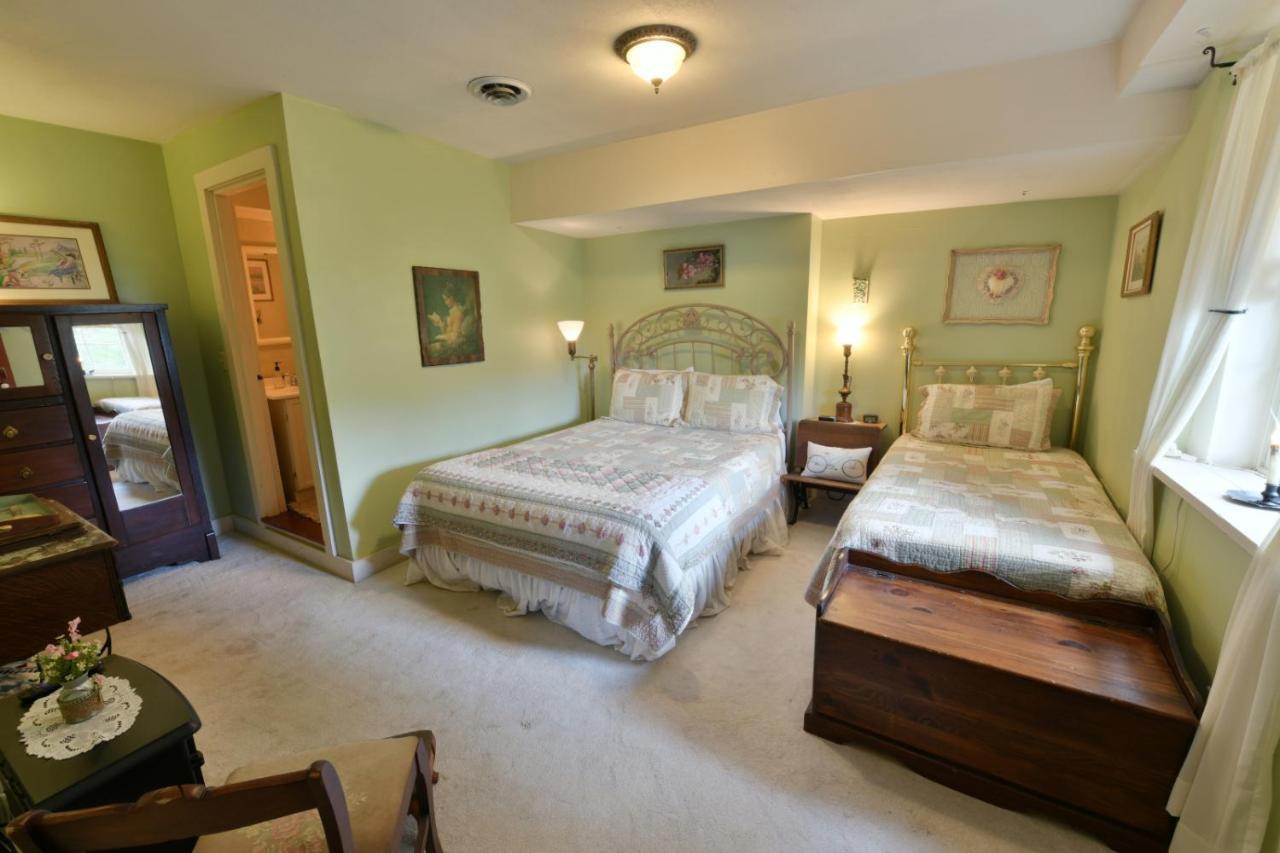 Bed and breakfast The Pines Of Dresden Extérieur photo